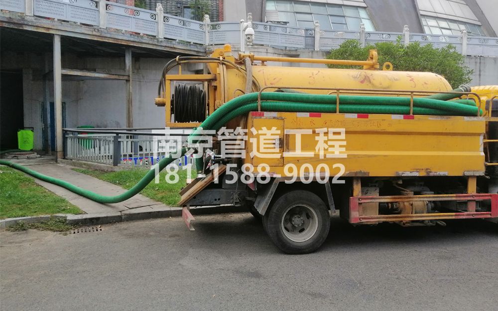 277商场商场隔油池吸污