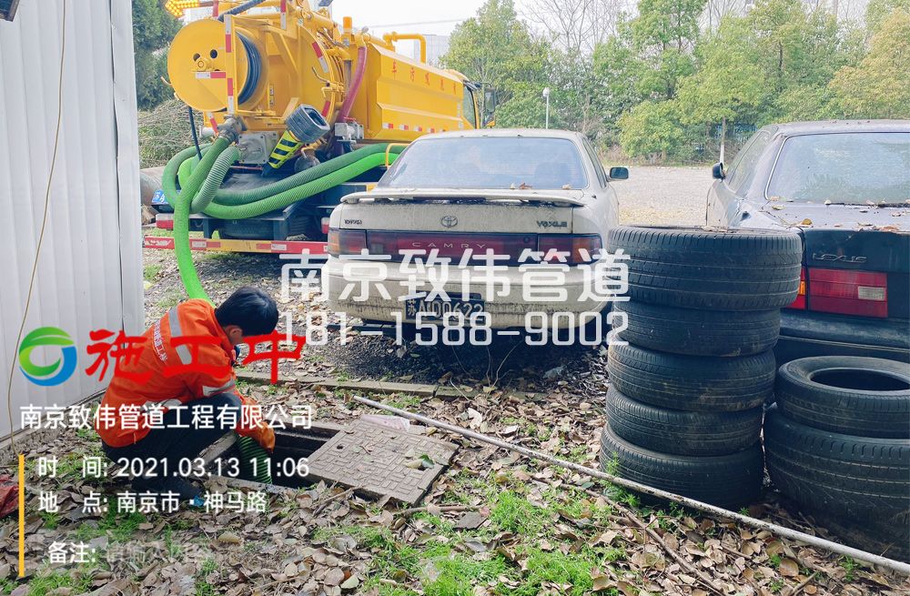 321商场工厂清掏化粪池